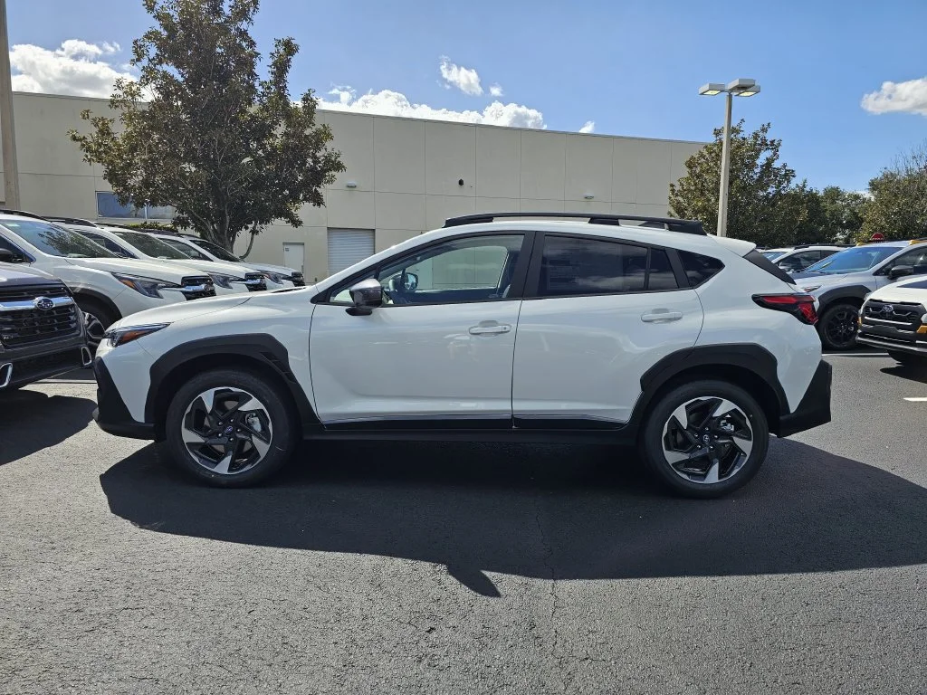 New 2027 CRYSTAL WHITE PEARL Subaru Limited image 5