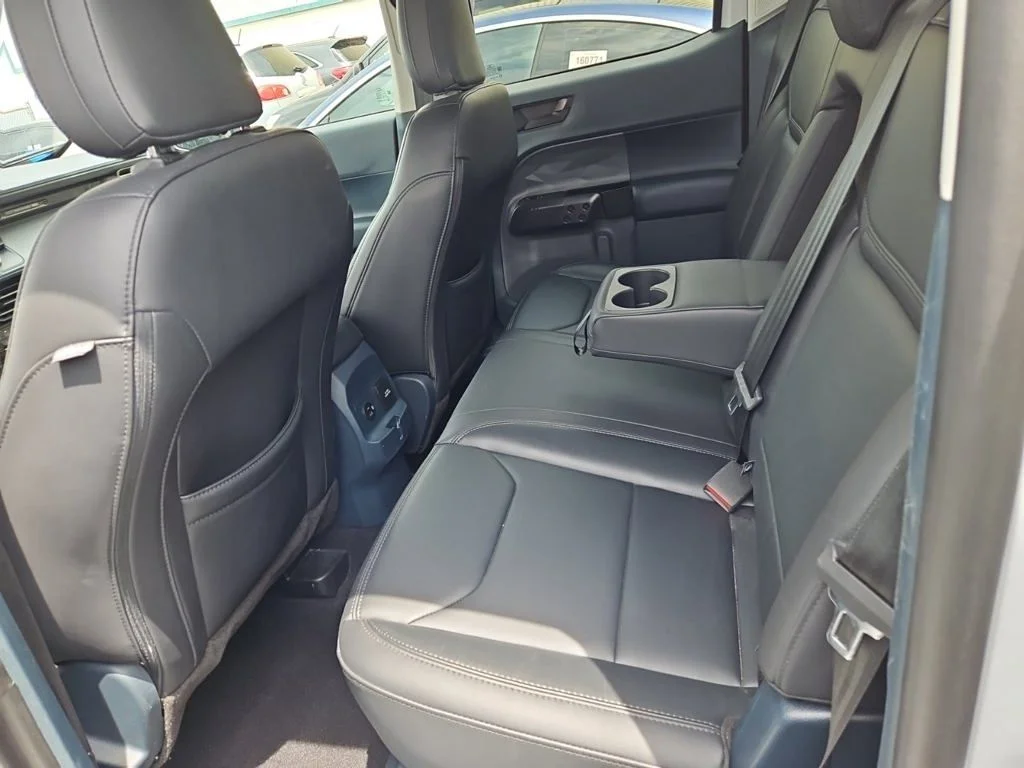 Used 2023 White Ford Lariat image 8