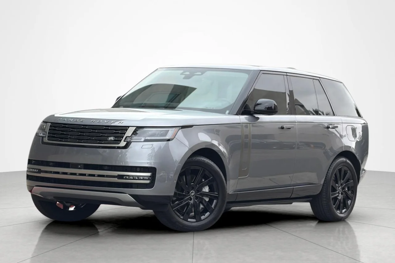 2025 Land Rover Range Rover 3.0 PHEV SE SWB's photo