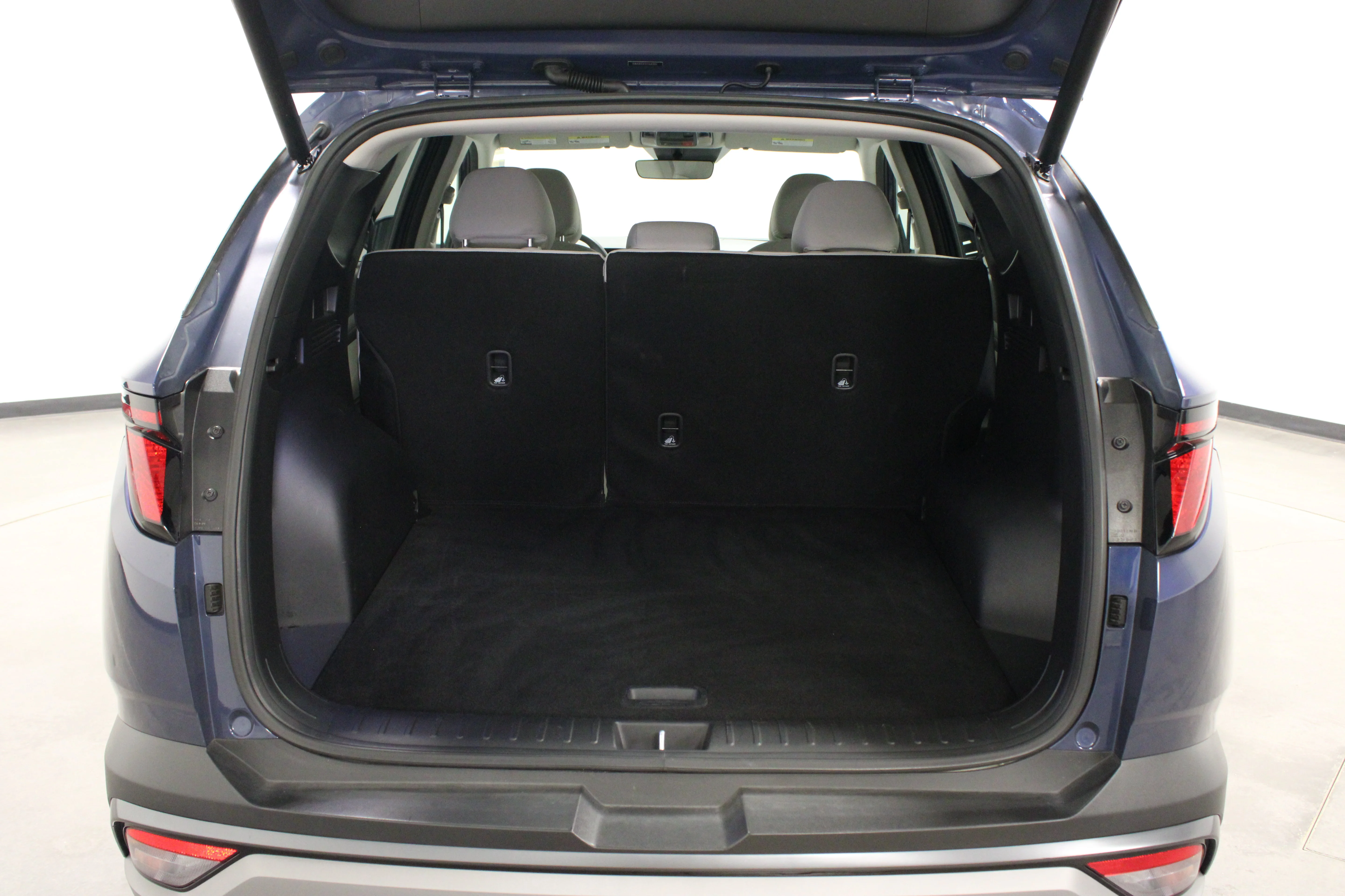 Used 2026 Atlantis Blue Hyundai SEL image 12