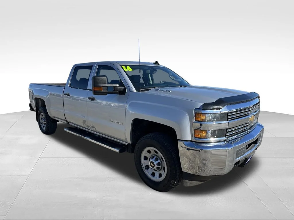 Used 2016 SILVER ICE METALLIC Chevrolet Work Truck image 3