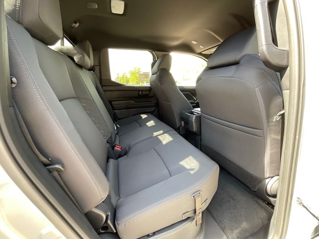 2025 Toyota Tacoma SR5 - Photo 22