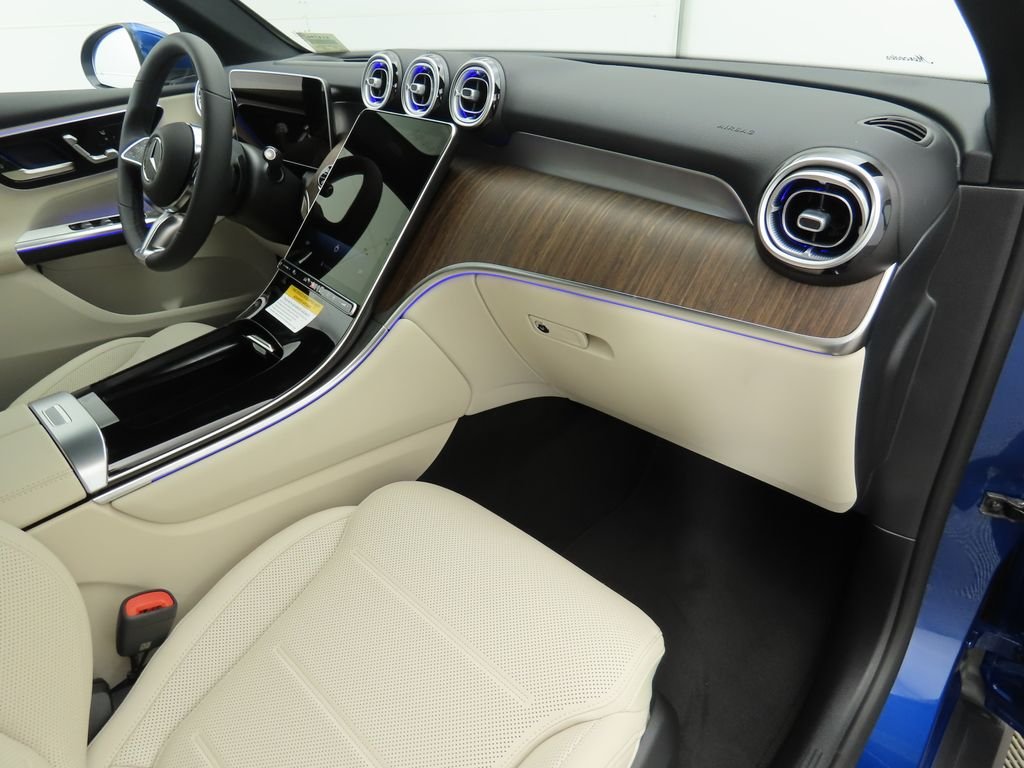 Used 2026 Starling Blue Metallic Mercedes-Benz GLC 300 image 19