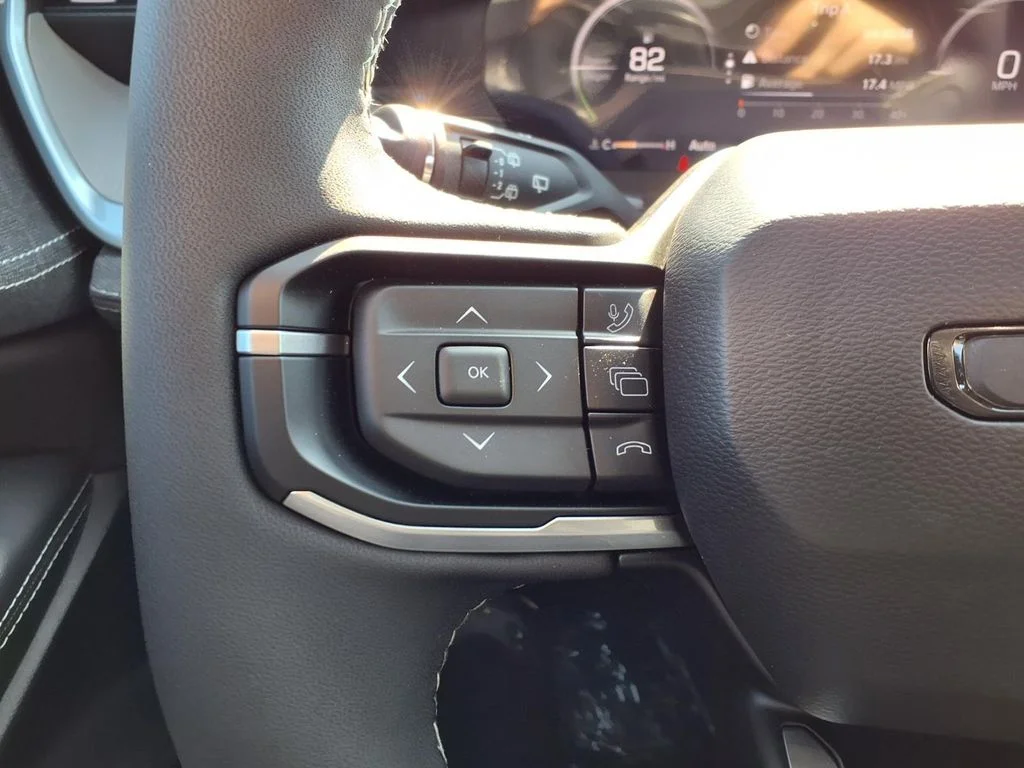New 2026 Hydro Blue Pearl-Coat Exterior Paint Jeep Laredo image 12