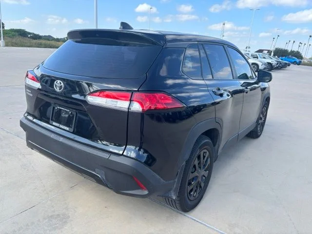 Used 2025 Black Toyota L image 6