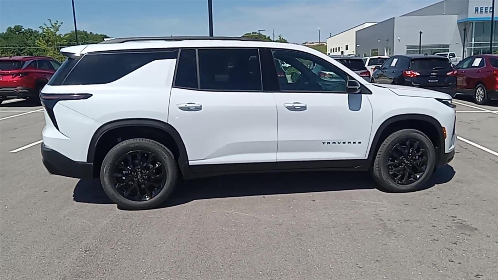2026 Chevrolet Traverse LT - Photo 9