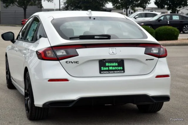 New 2026 Platinum White Pearl Honda FWD Sport image 4