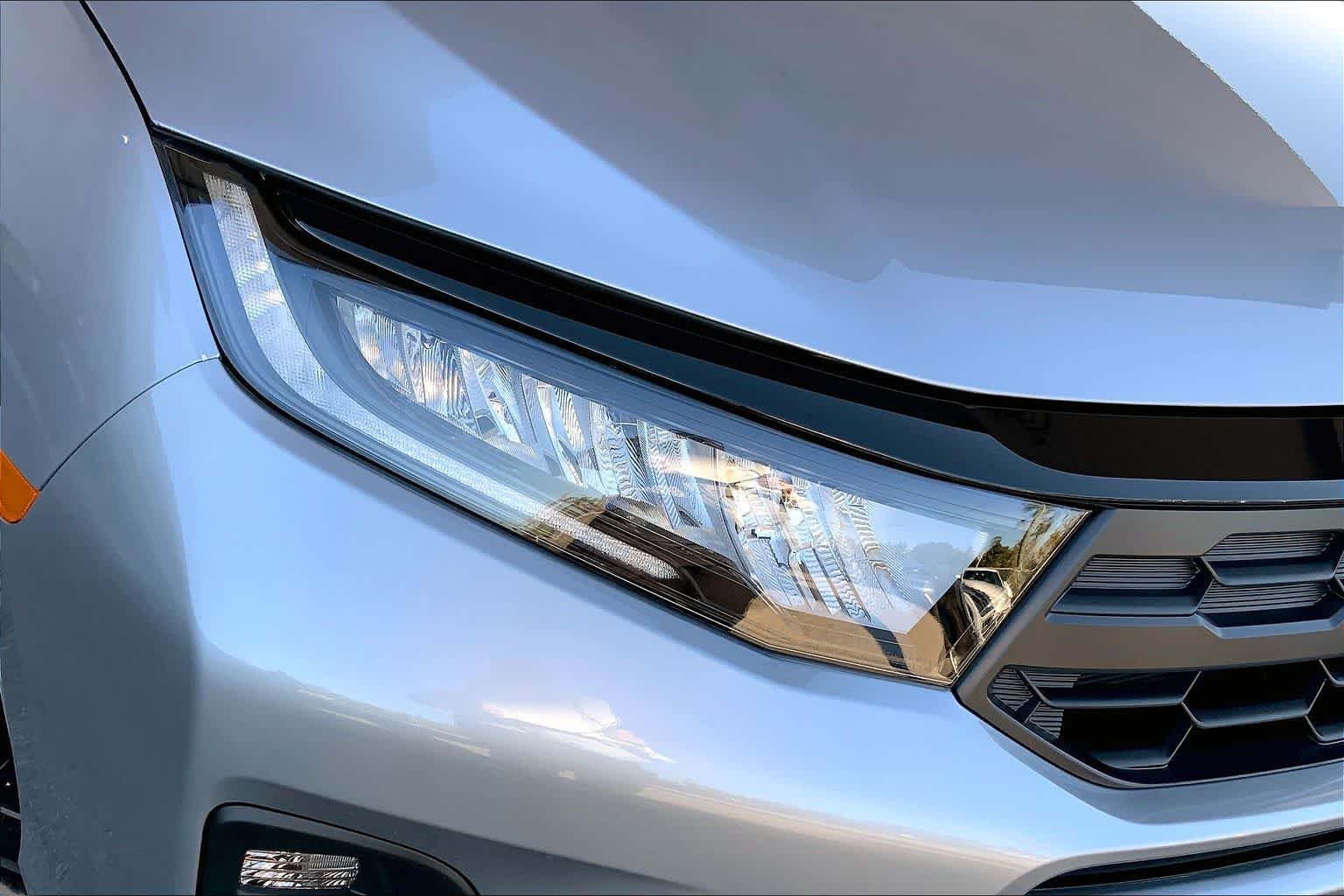 New 2026 Solar Silver Metallic Honda EX-L image 13