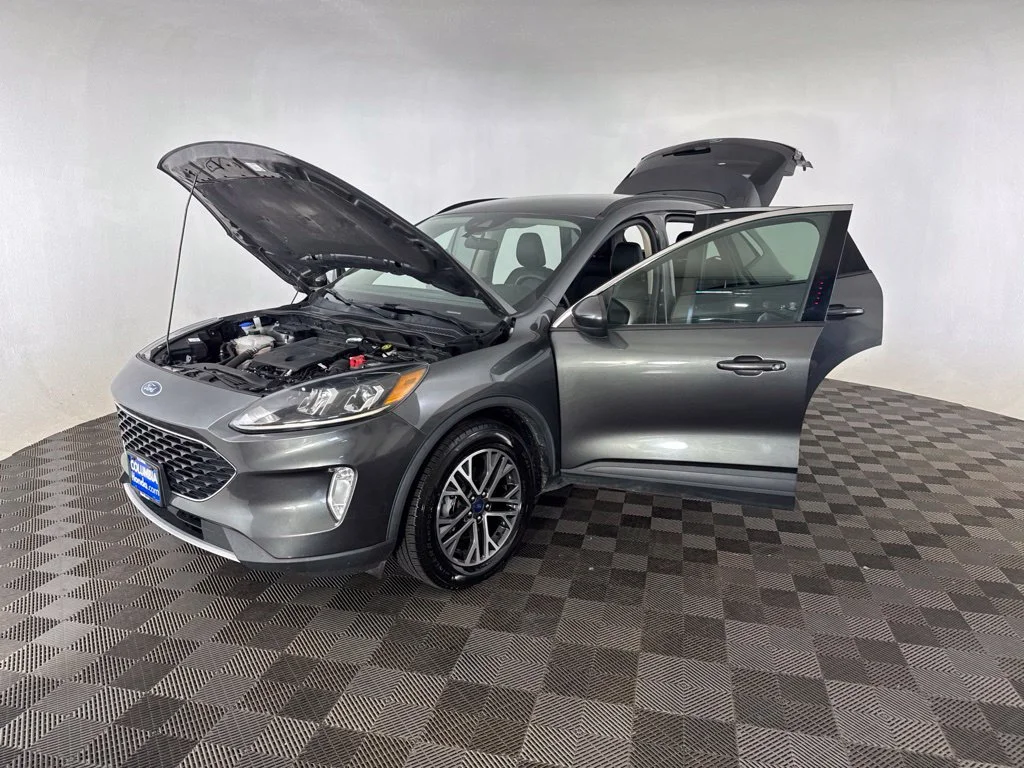Used 2020 Gray Ford SEL image 11