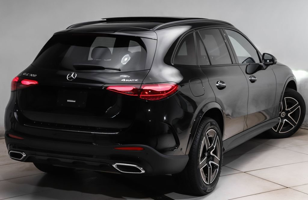 New 2026 Black Mercedes-Benz GLC 300 image 19