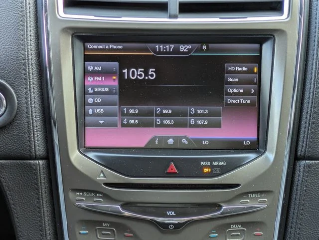 Used 2014 Gray Lincoln Base image 18