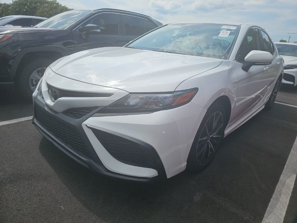 Used 2023 White Toyota SE image 1