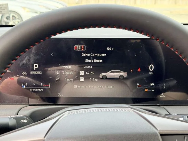 New 2026 Atlantic Gray Metallic / Super Black Two-tone Nissan SR image 23