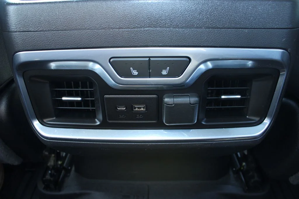 Used 2021 Summit White GMC SLT image 27
