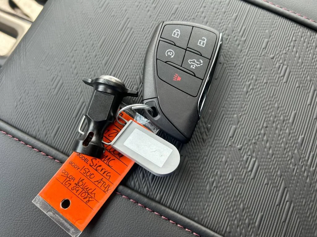 New 2026 Onyx Black GMC AT4X image 33