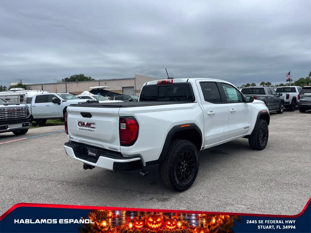 New 2026 Summit White GMC Elevation image 7
