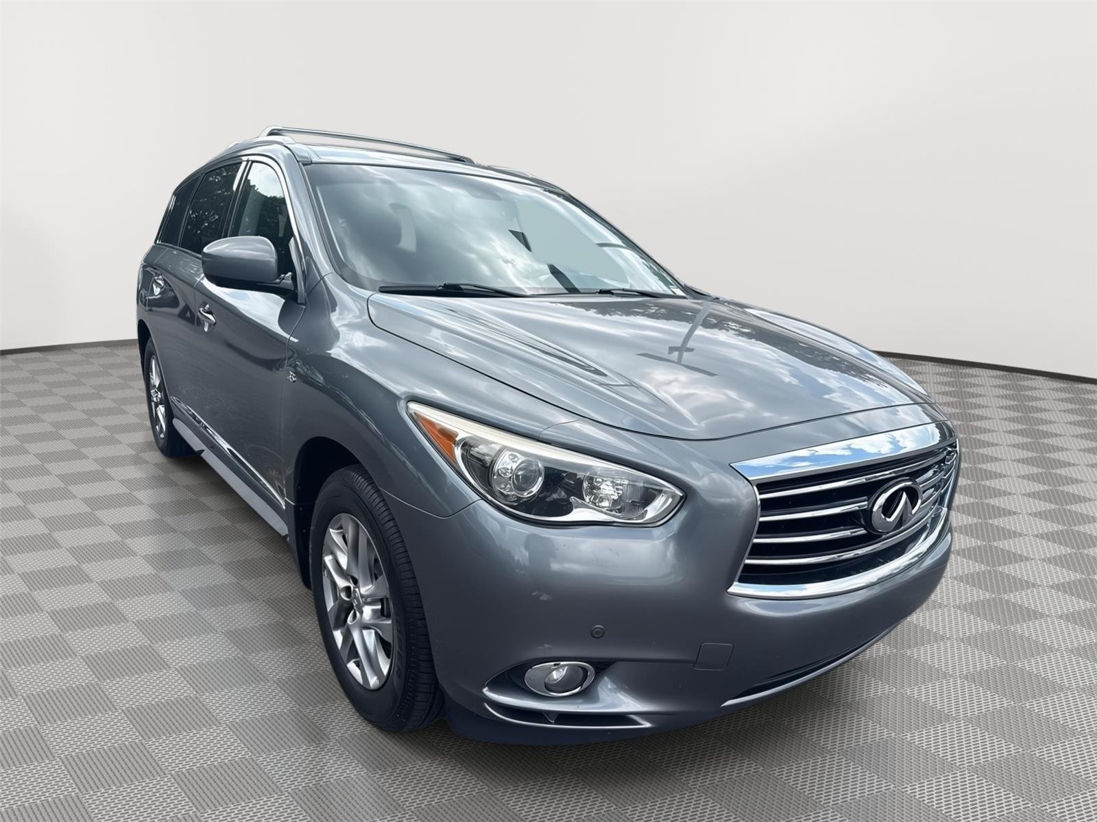 Used 2015 Graphite Shadow INFINITI  image 4