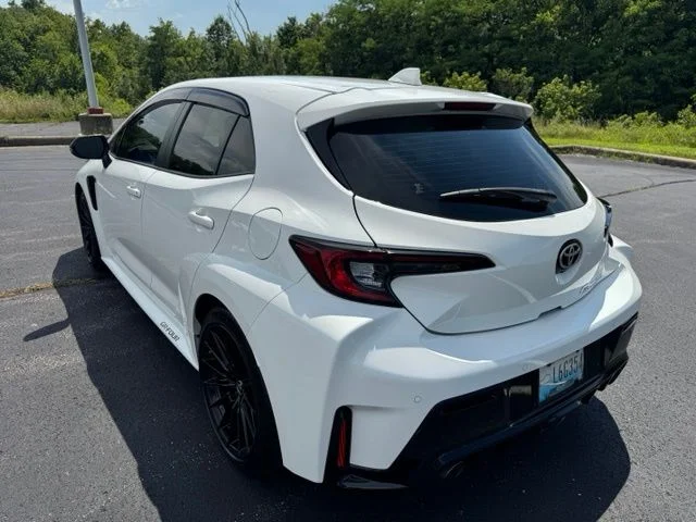 Used 2024  Toyota Premium image 5
