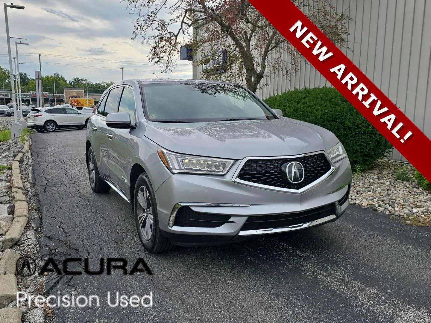 Certified Used 2019 Lunar Silver Metallic Acura SH-AWD image 1