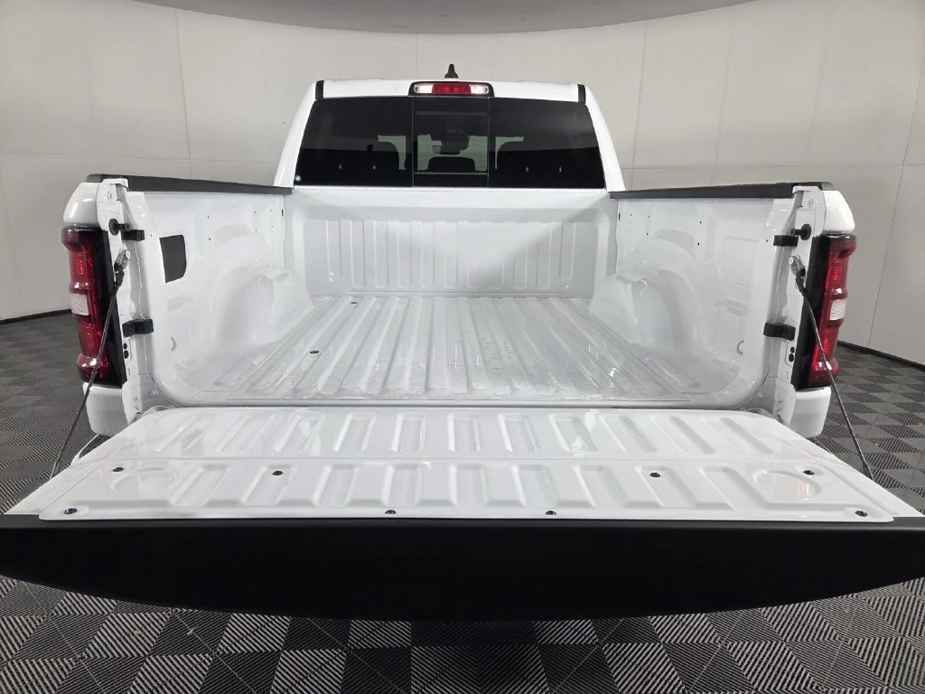 New 2026 Bright White Clear-Coat Exterior Paint RAM Big Horn image 20