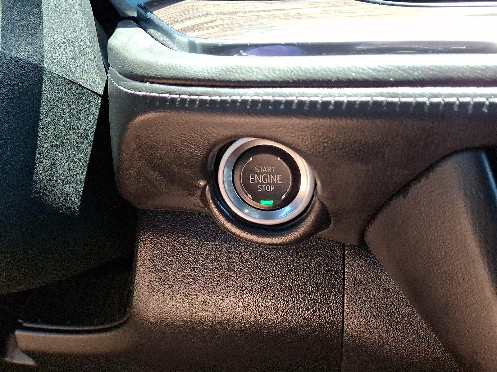 Used 2025 Summit White Chevrolet LS image 25