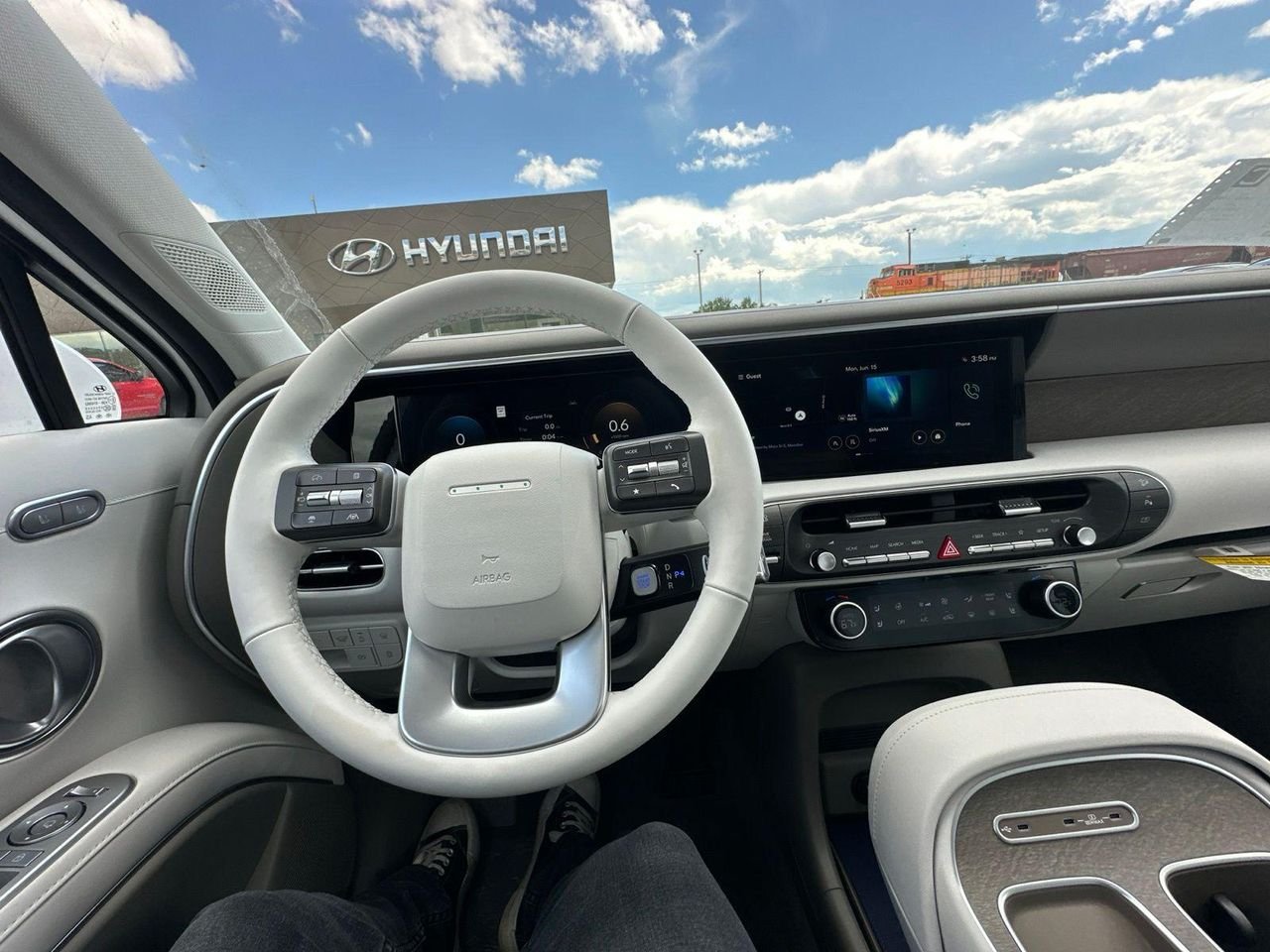 New 2026 White Hyundai SEL Premium AWD image 40