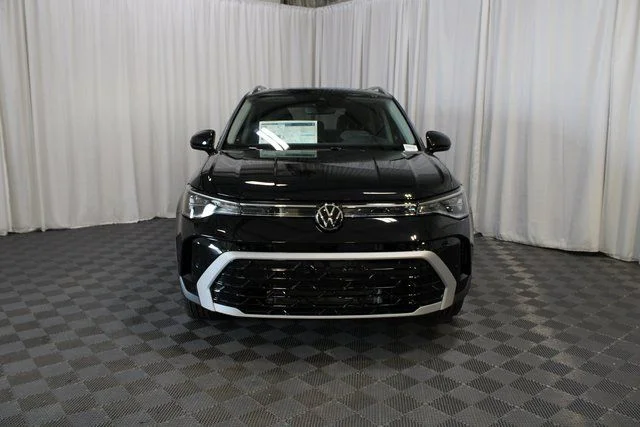 2025 Volkswagen Taos SEL - Photo 28