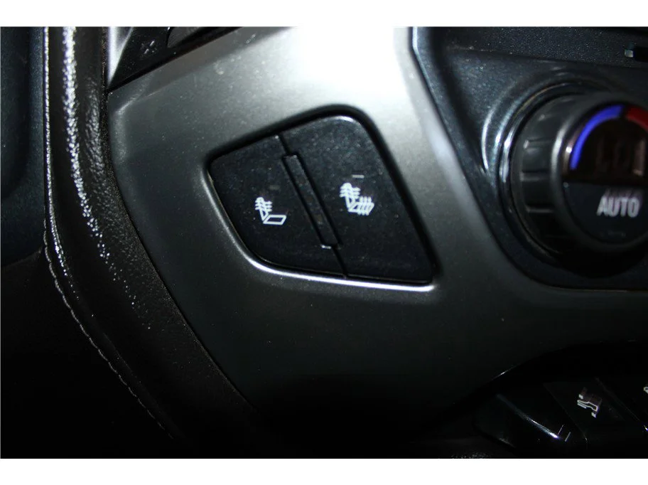 Used 2018 Summit White Chevrolet LTZ image 31
