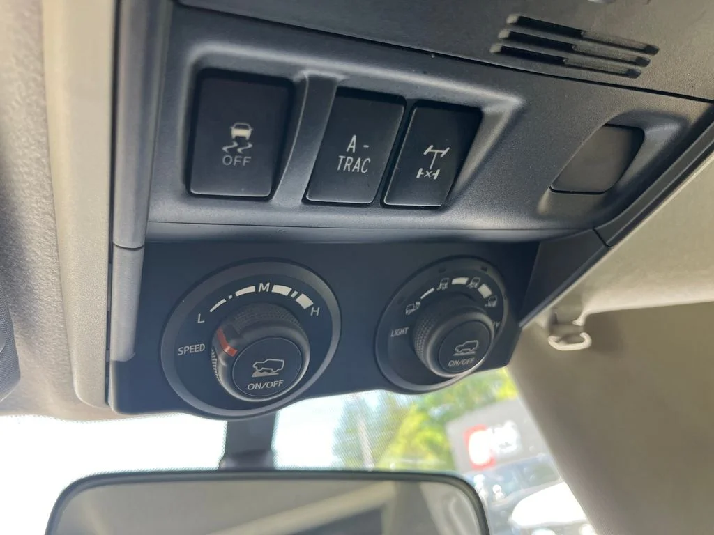 Used 2014 Magnetic Gray Metallic Toyota Trail image 11