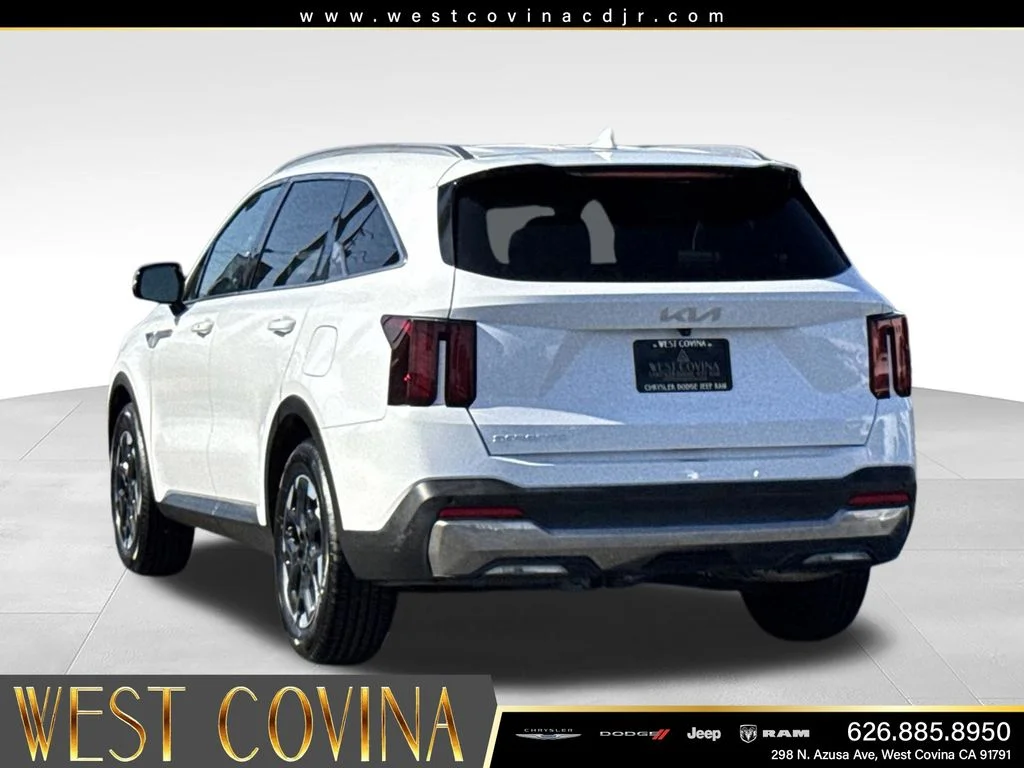 Used 2024 White Kia S image 8