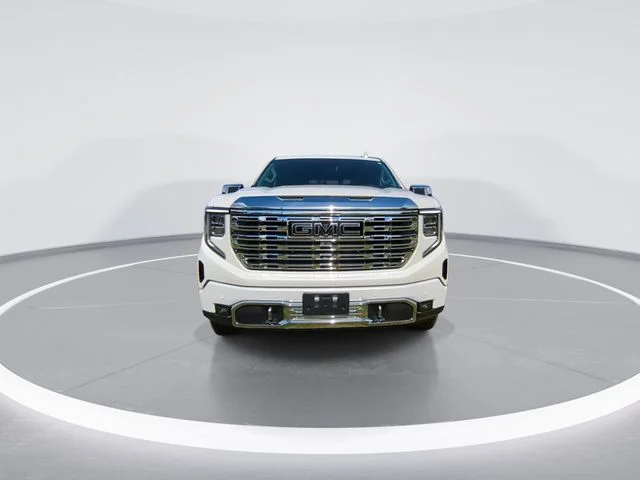 Used 2024 White GMC Denali image 3