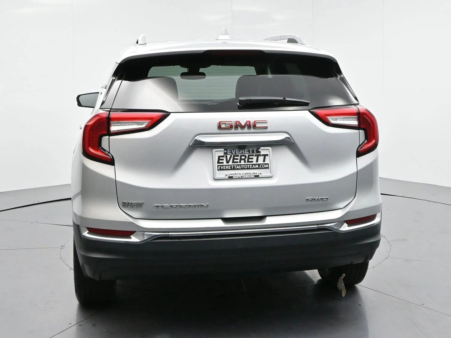 Used 2022 QUICKSILVER METALLIC GMC SLT image 6