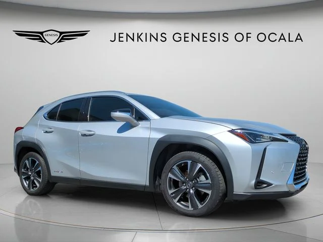 Used 2020 Silver Lexus 250h Base image 1