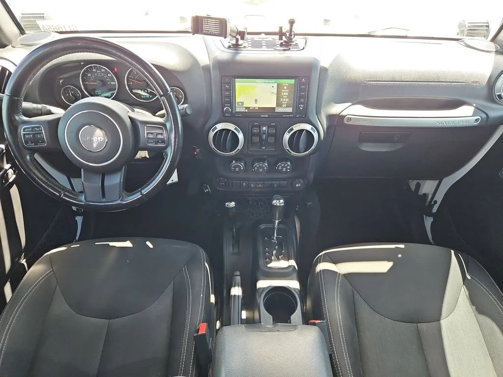 Used 2018 Granite Crystal Metallic Clearcoat Jeep Unlimited Rubicon image 21