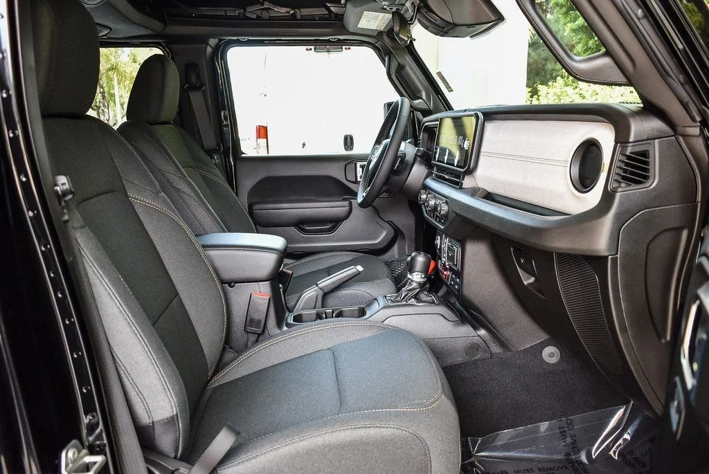 2025 Jeep Wrangler 4-Door Willys - Photo 15