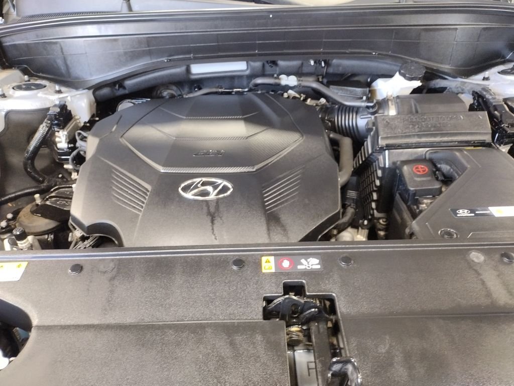 Certified Used 2024 Silver Hyundai SEL image 9