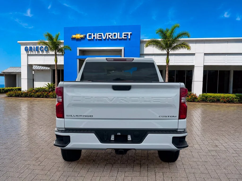 New 2026 Summit White Chevrolet Custom image 6