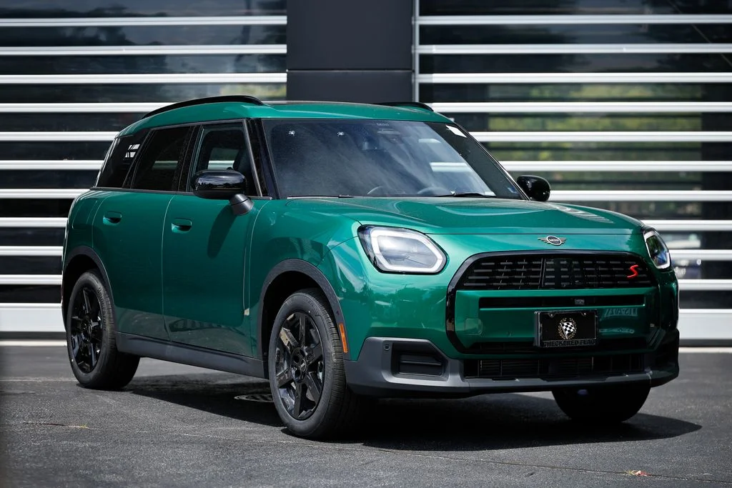 2027 MINI Cooper's photo