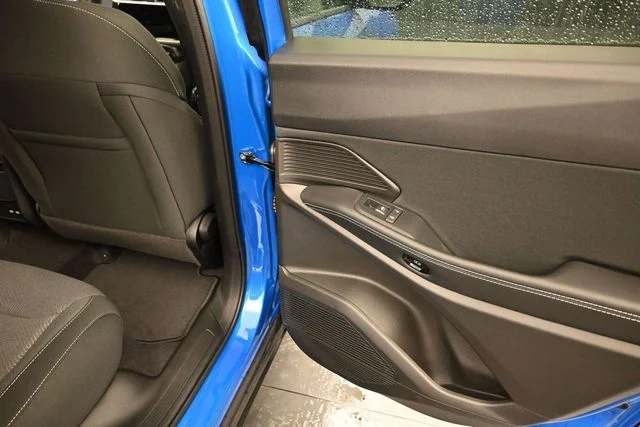 New 2026 Hydro Blue Pearl-Coat Exterior Paint Jeep Laredo image 22