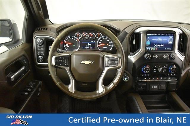 Certified Used 2019 Iridescent Pearl Tricoat Chevrolet LTZ image 4