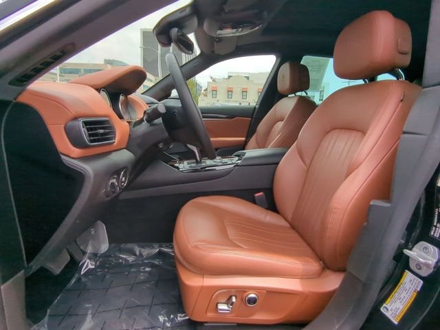Used 2022 Nero Ribelle Metallic Maserati GT image 13