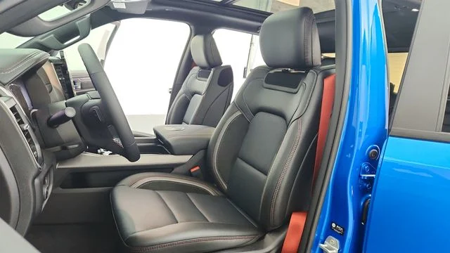 New 2026 Hydro Blue Pearl-Coat Exterior Paint RAM Laramie image 17