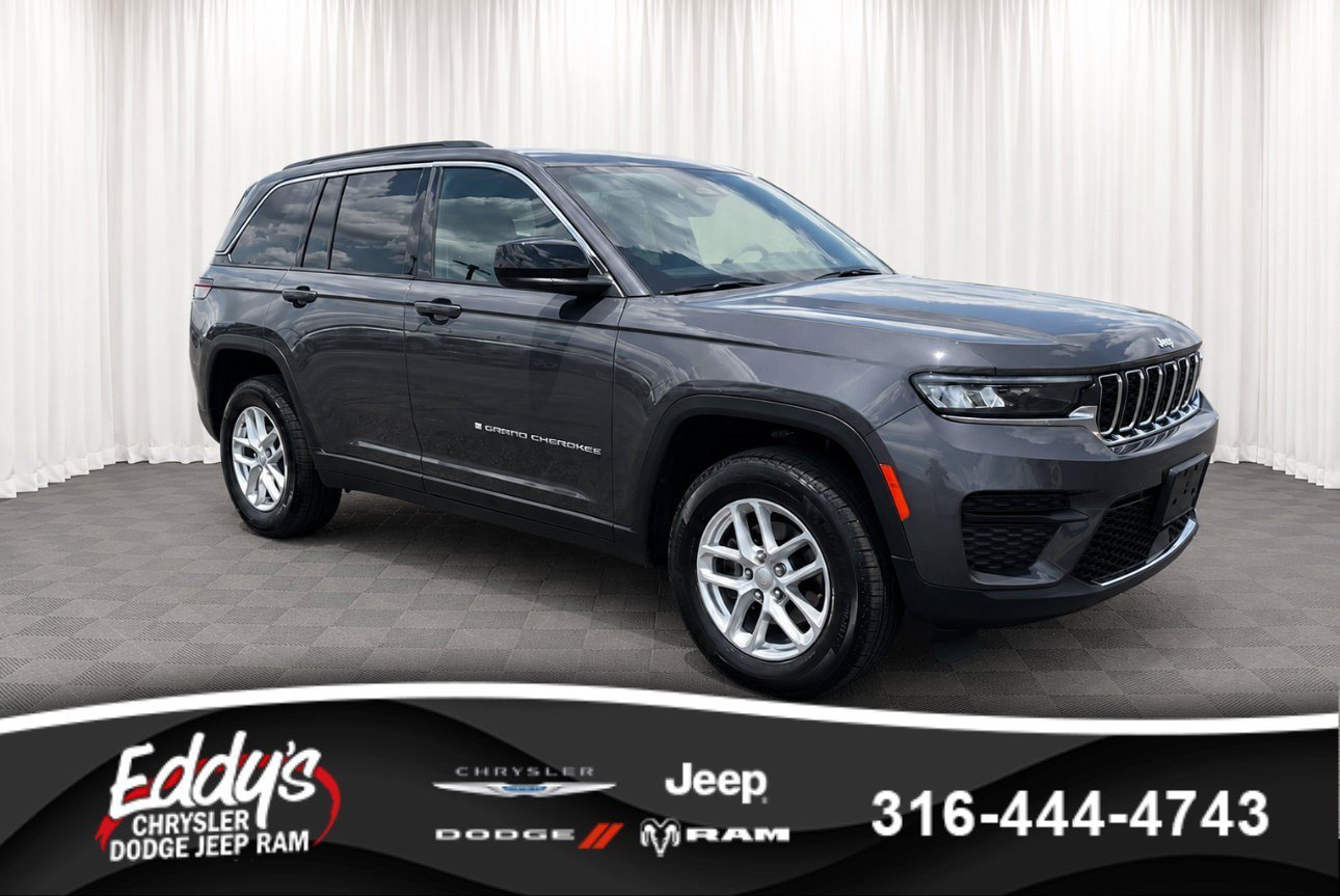 Used 2024 Baltic Gray Metallic Clearcoat Jeep Laredo X image 1