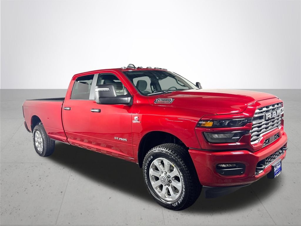 New 2026 Molten Red Pearl-Coat Exterior Paint RAM Big Horn image 4