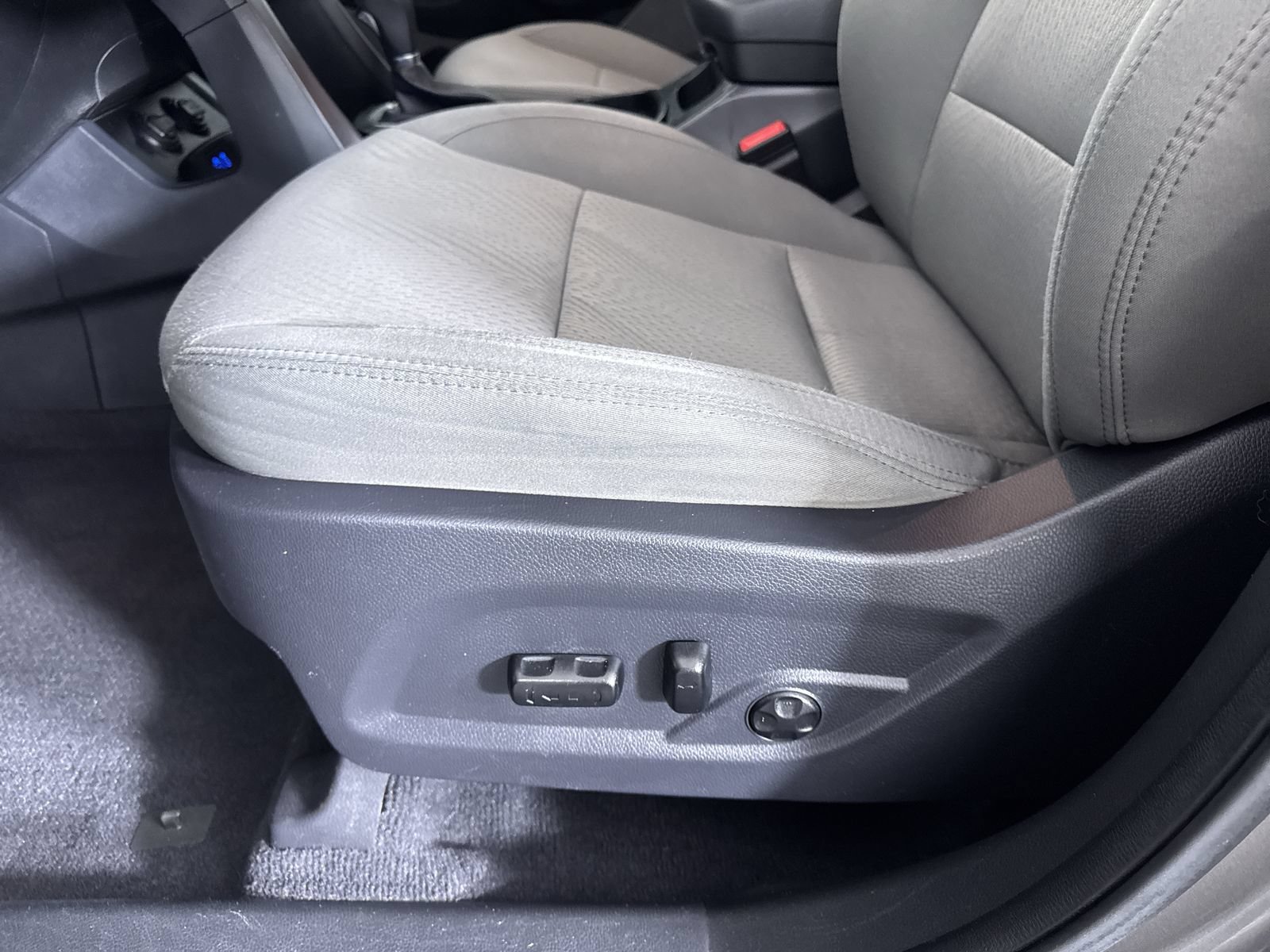 Used 2017 Mineral Gray Hyundai 2.4L image 12