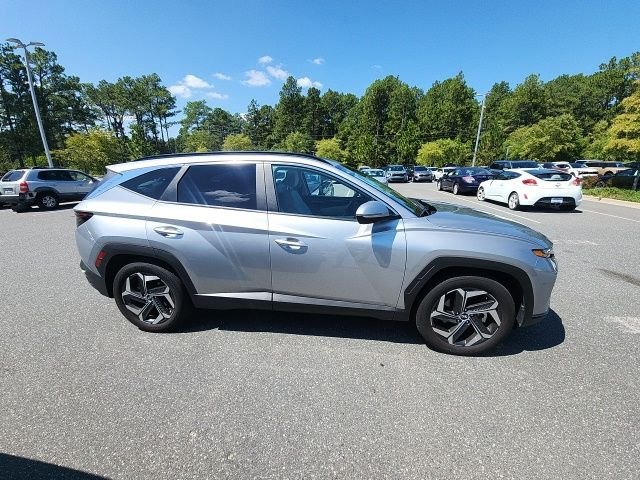 Used 2024 Silver Hyundai SEL image 15