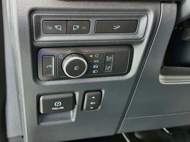 Pre-Owned 2022 Ford F-150 XLT