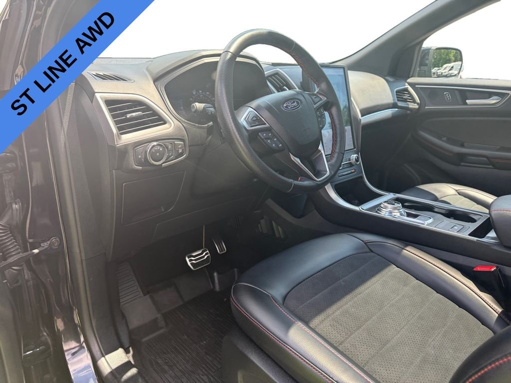 Used 2022 Black Ford ST Line image 10