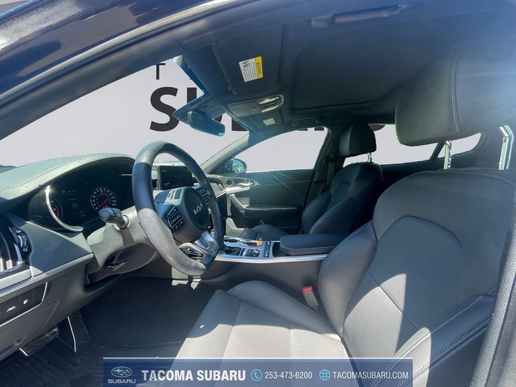2022 Kia Stinger GT1 - Photo 10