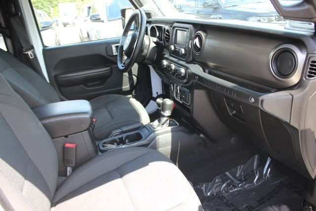 Used 2019 White Jeep Unlimited Sport S image 31